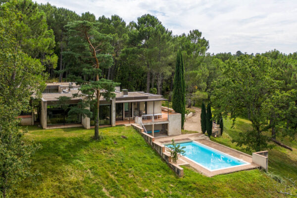 Villa moderniste avec piscine, Jacques Llopart architecte, Tarn (1)