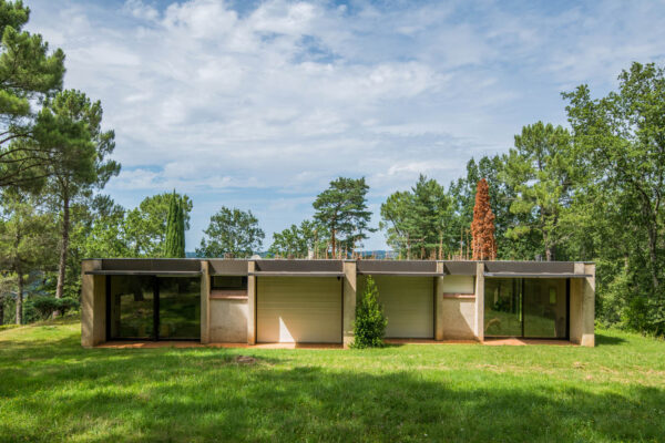 Villa moderniste avec piscine, Jacques Llopart architecte, Tarn (18)