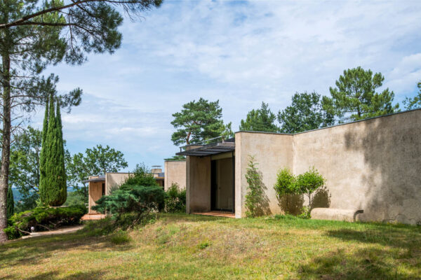 Villa moderniste avec piscine, Jacques Llopart architecte, Tarn (19)