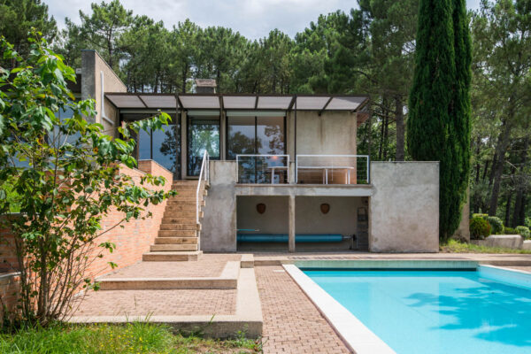 Villa moderniste avec piscine, Jacques Llopart architecte, Tarn (21)