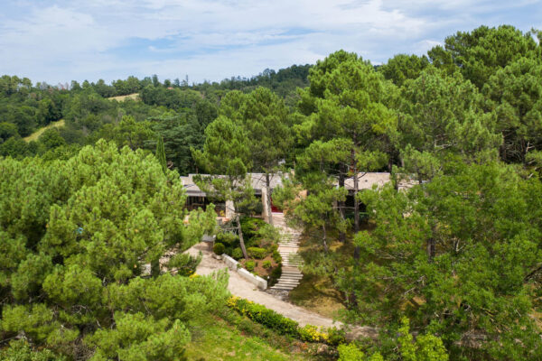 Villa moderniste avec piscine, Jacques Llopart architecte, Tarn (25)