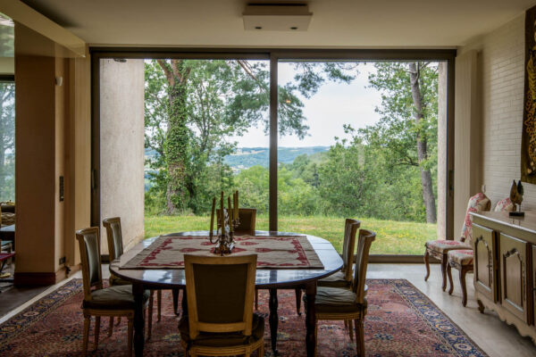 Villa moderniste avec piscine, Jacques Llopart architecte, Tarn (9)