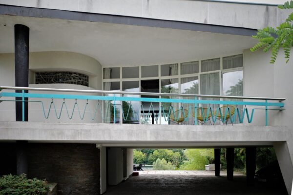 Maison moderniste Pic avec piscine Bergerac Georges Lacaze architecte (26)