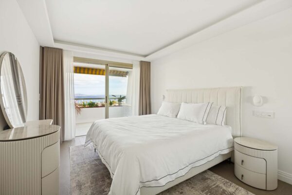 Appartement Marina Baie des Anges André Minangoy architecte Villeneuve Loubet (12)
