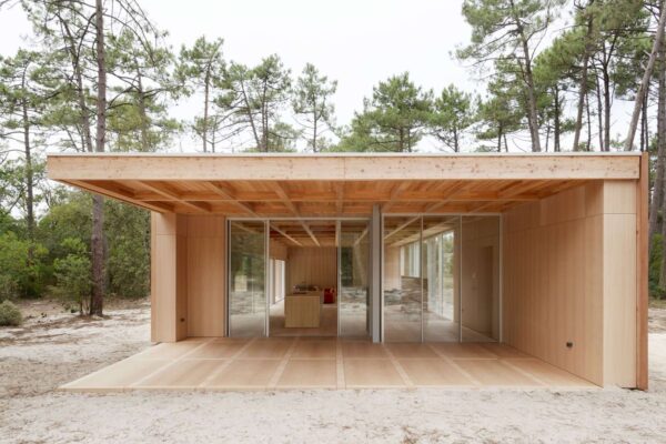 Villa contemporaine en bois Nicolas Dahan Soulac sur Mer (17)